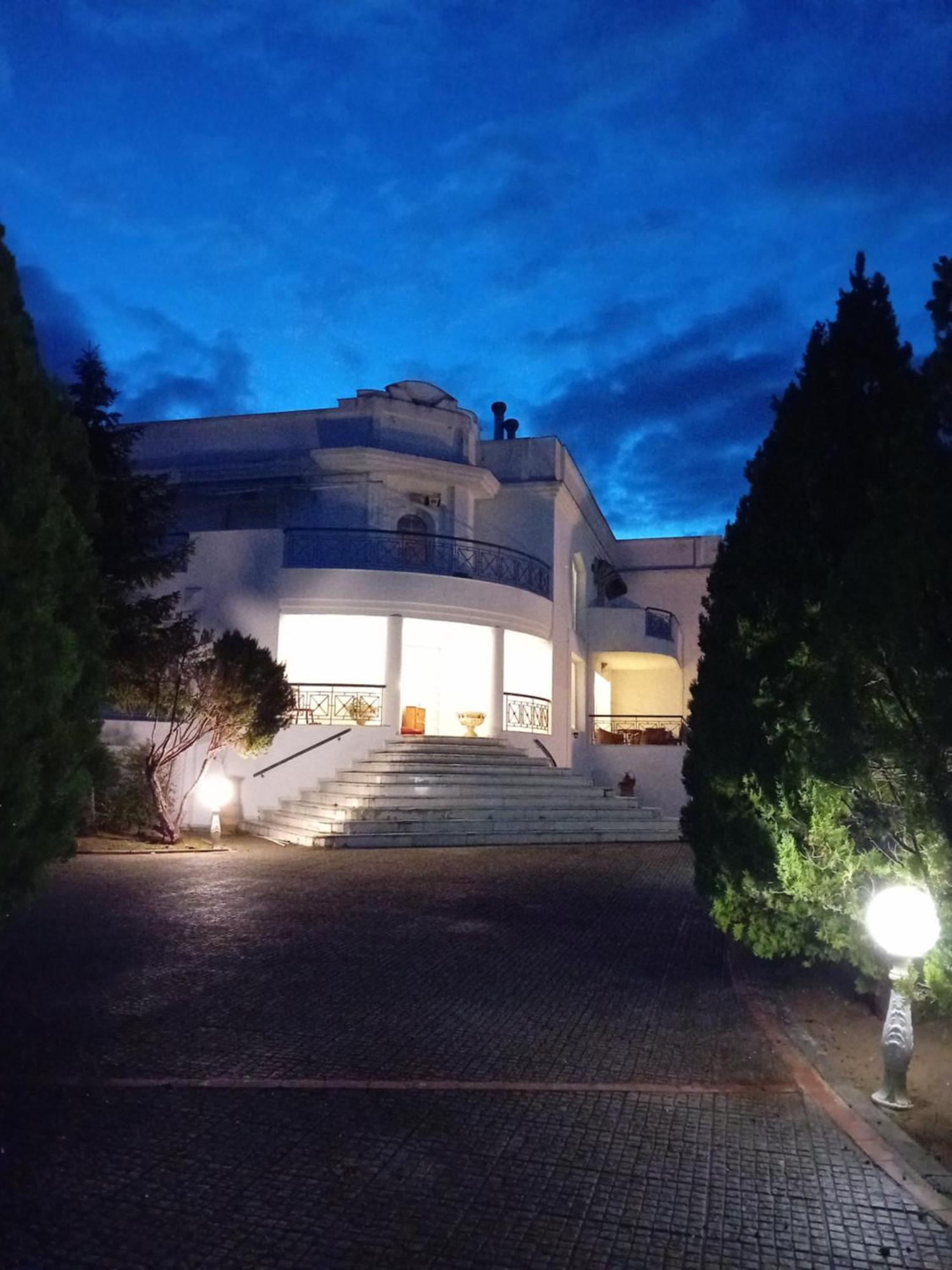 Πολυτελησ Βιλα 8 - 10 Ατομων Στην Περιοχη Αεροδρομιου Θεσσαλονικησ Βίλα Livadaki  Εξωτερικό φωτογραφία